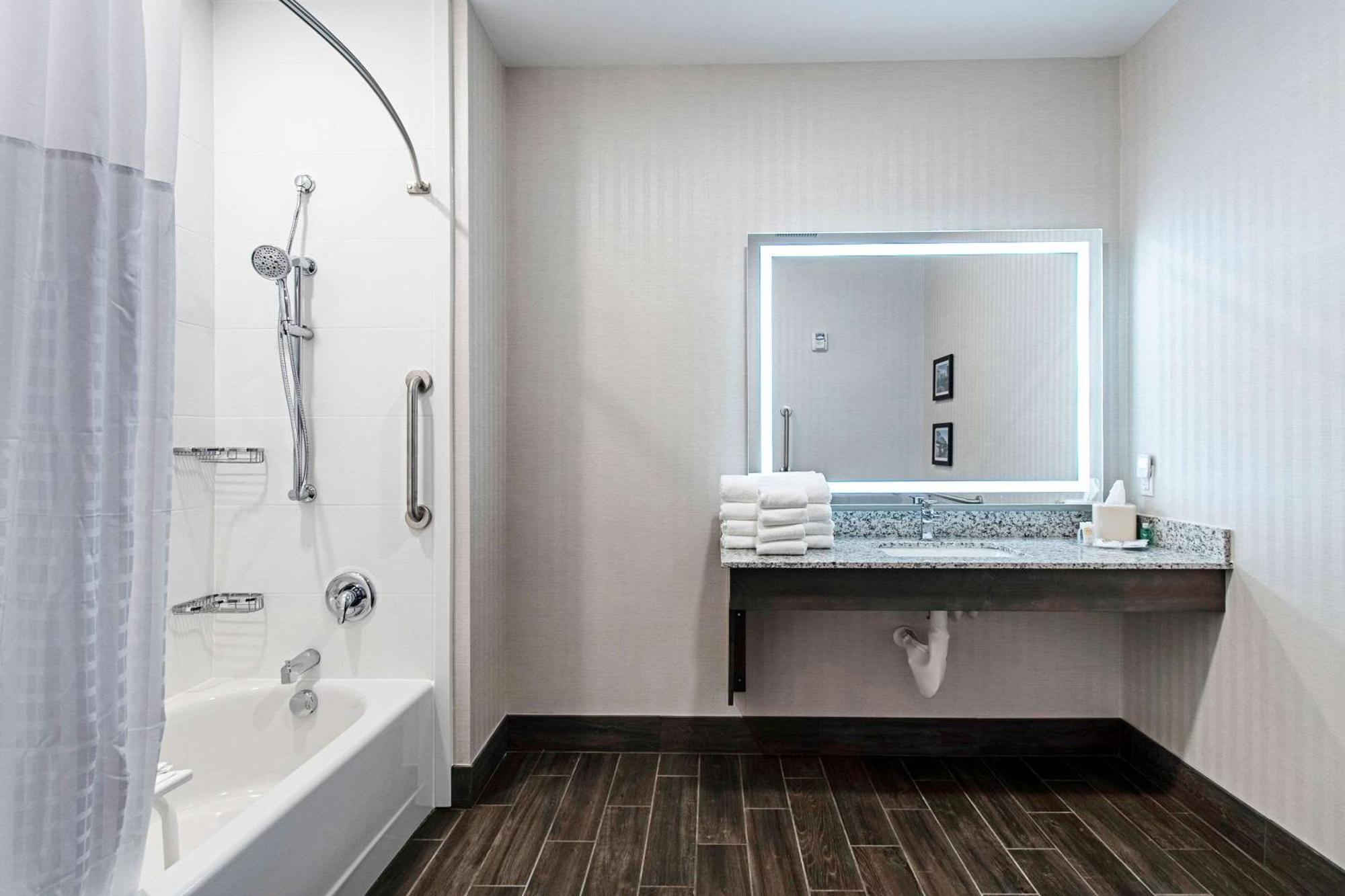 Comfort Suites Grove City - Columbus South Eksteriør bilde